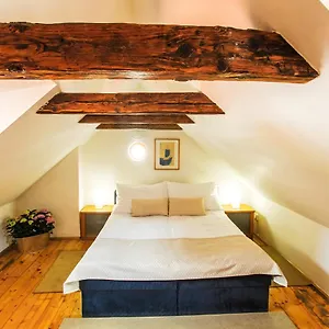 Apartman U Zlate Podkovy - At The Golden Horseshoe, Prága