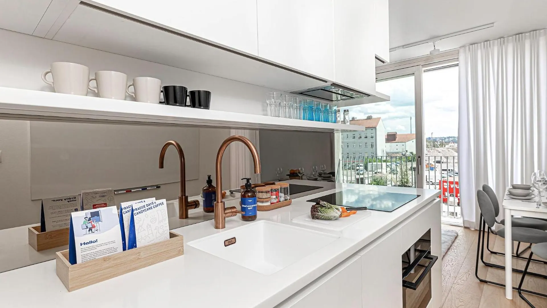 Prague Days - Garage Parking - Balcony - Stylish Studio Apt